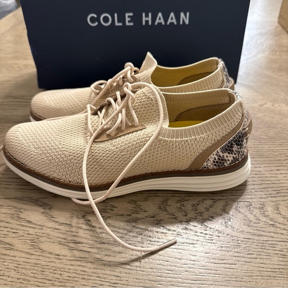 Cole Haan Ivory Original Grand Meridian Oxford Faux Snakeskin Shoes 5B main image 4
